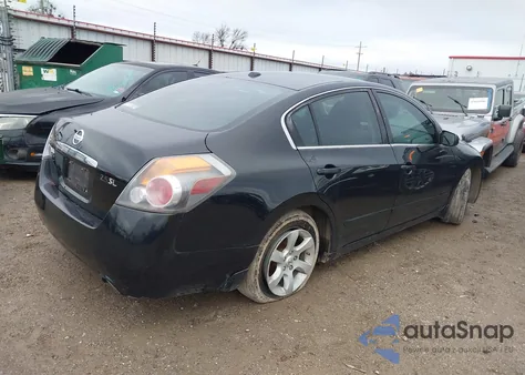 2007 Nissan Altima 2.5 S z USA, uszkodzony, nr VIN 1N4AL21E27C233894